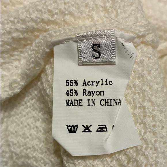 NWT Elegant White Women's lounge Set small - Picture 7 of 8